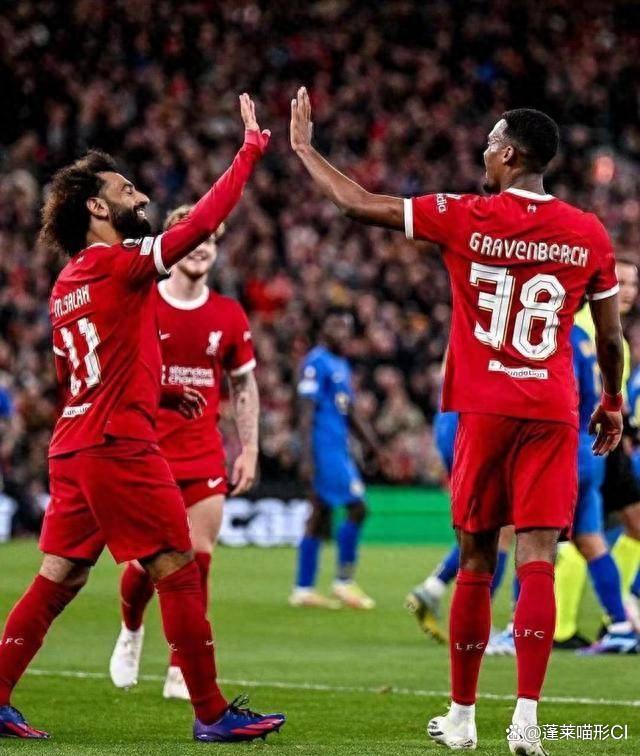 战意盎然球员对决，双方风格碰撞交织激情的简单介绍