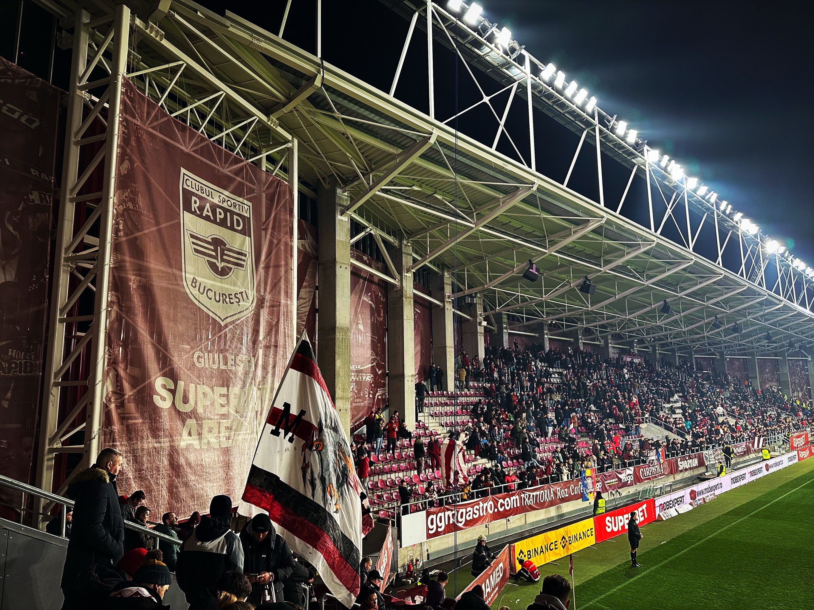 热血激荡，球场上每一个瞬间都值得回味的简单介绍