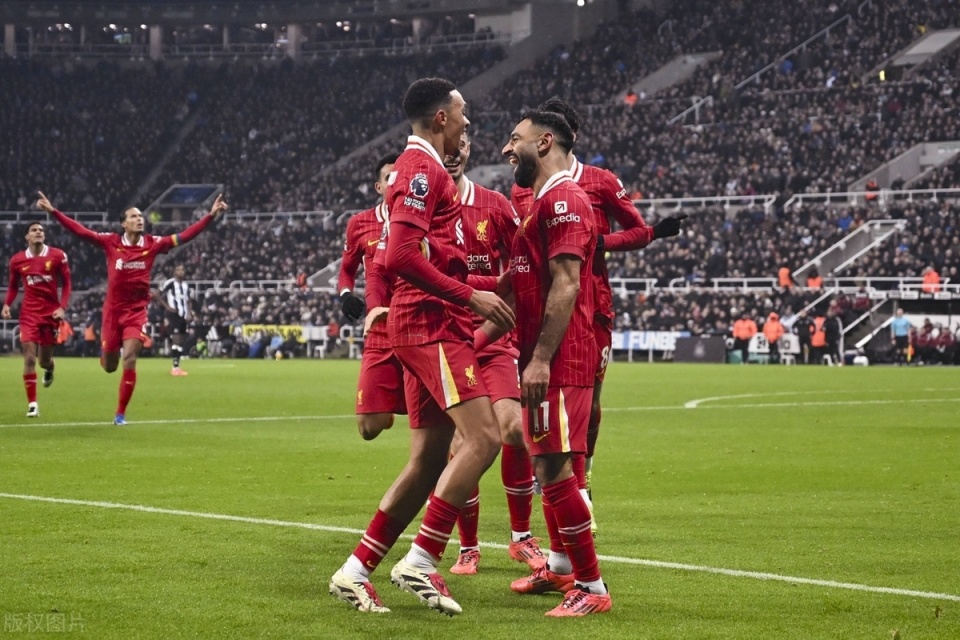 阿森纳主场遭遇利物浦,不敌对手积分保持在中游 阿森纳主场遭遇利物浦,不敌对手积分保持在中游