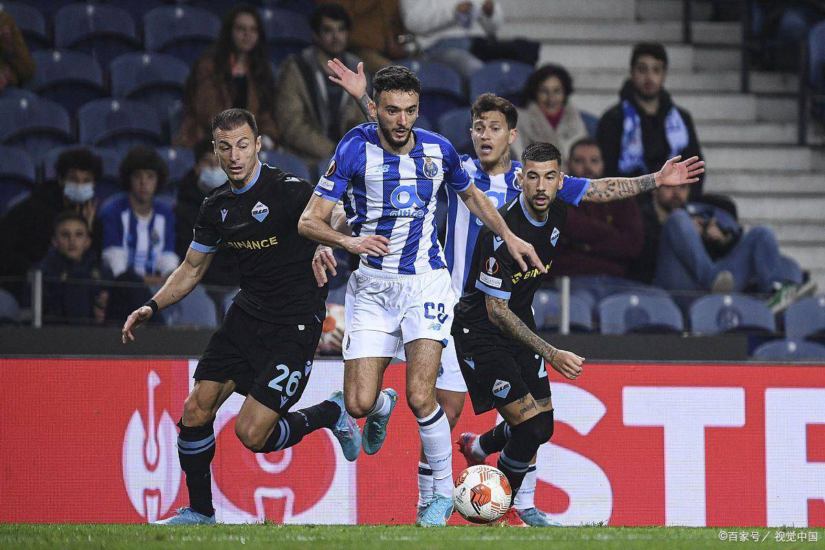 马德里竞技队球员接受技术训练,备战强敌 马德里竞技队球员接受技术训练,备战强敌