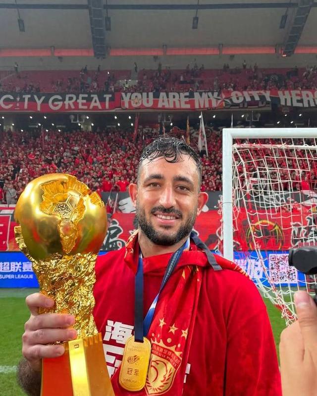 外援大将表现抢眼，球队取得胜利希望