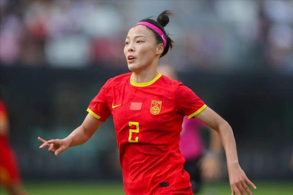 包含西安女足驰骋沙场!铁血脚踢跻身顶级的词条 包含西安女足驰骋沙场!铁血脚踢跻身顶级的词条