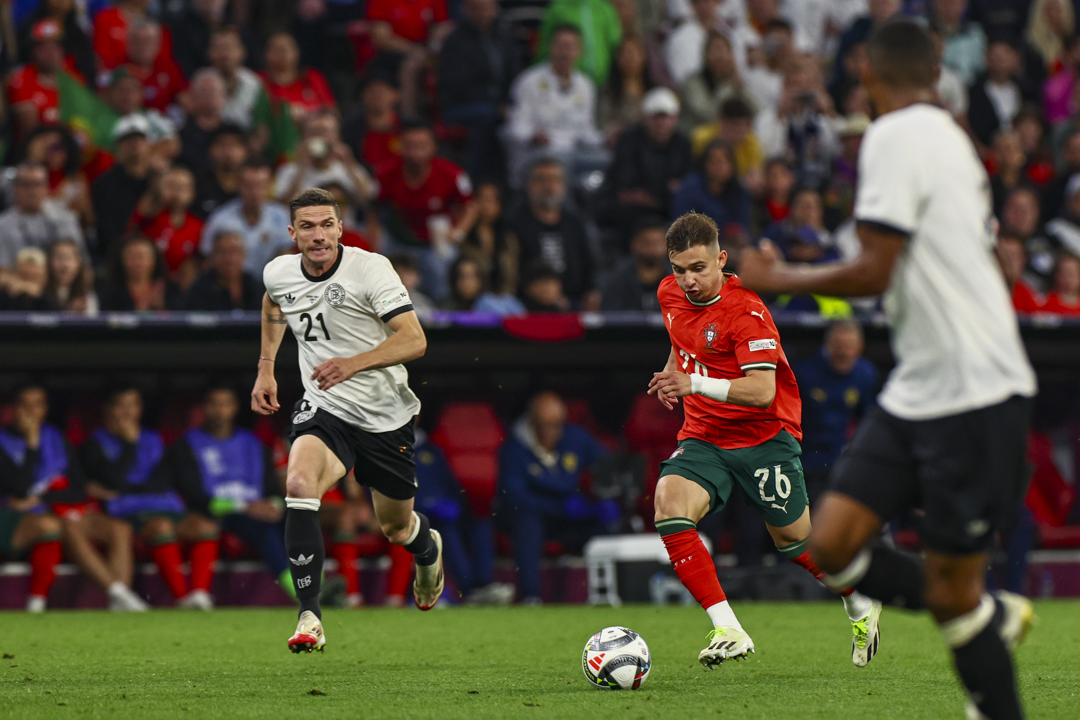 欧洲足球界即将迎来一场激烈角逐 欧洲足球界即将迎来一场激烈角逐