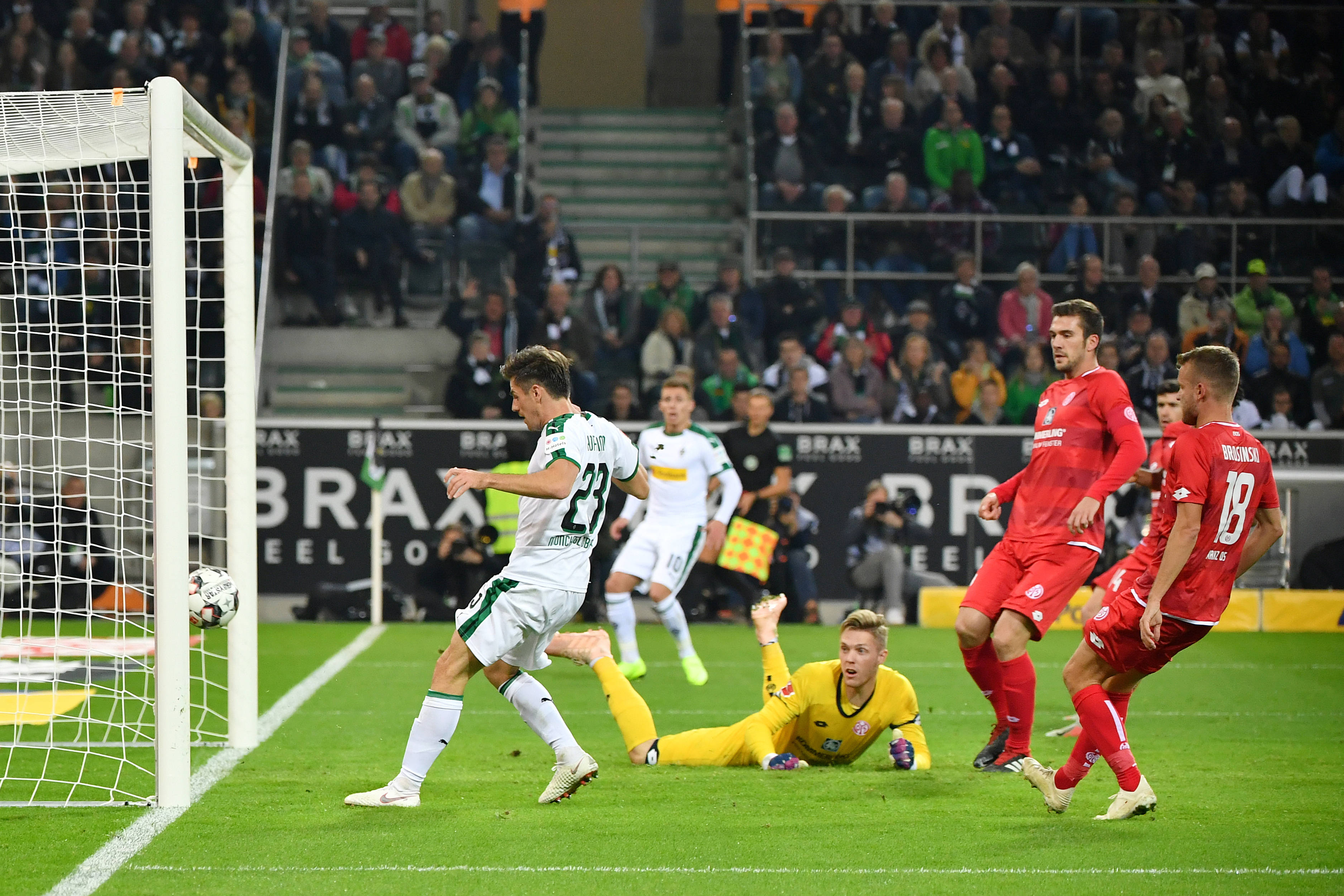 门兴格拉德巴赫缺席主力球员,面临考验 门兴格拉德巴赫缺席主力球员,面临考验