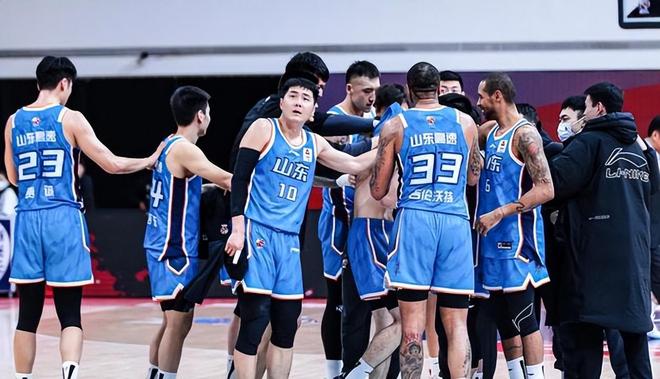 山东鲁能全取三分，继续追赶积分榜领头羊