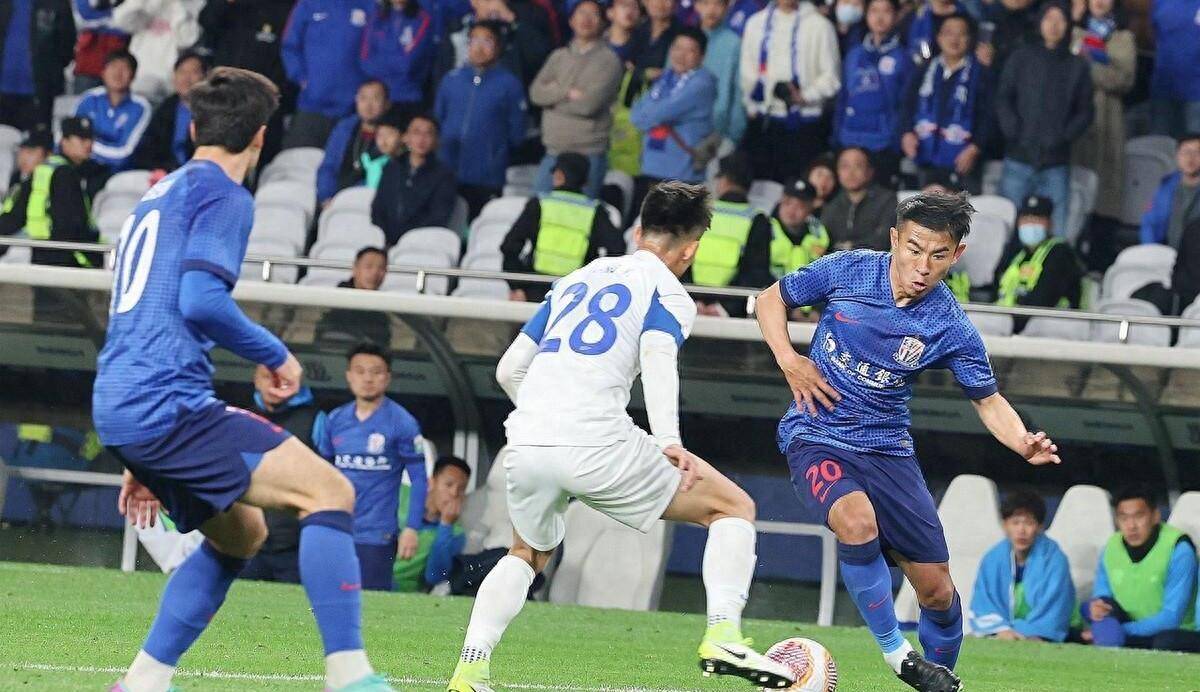 劳瑞亚诺客场获胜,笑傲积分榜 劳瑞亚诺客场获胜,笑傲积分榜