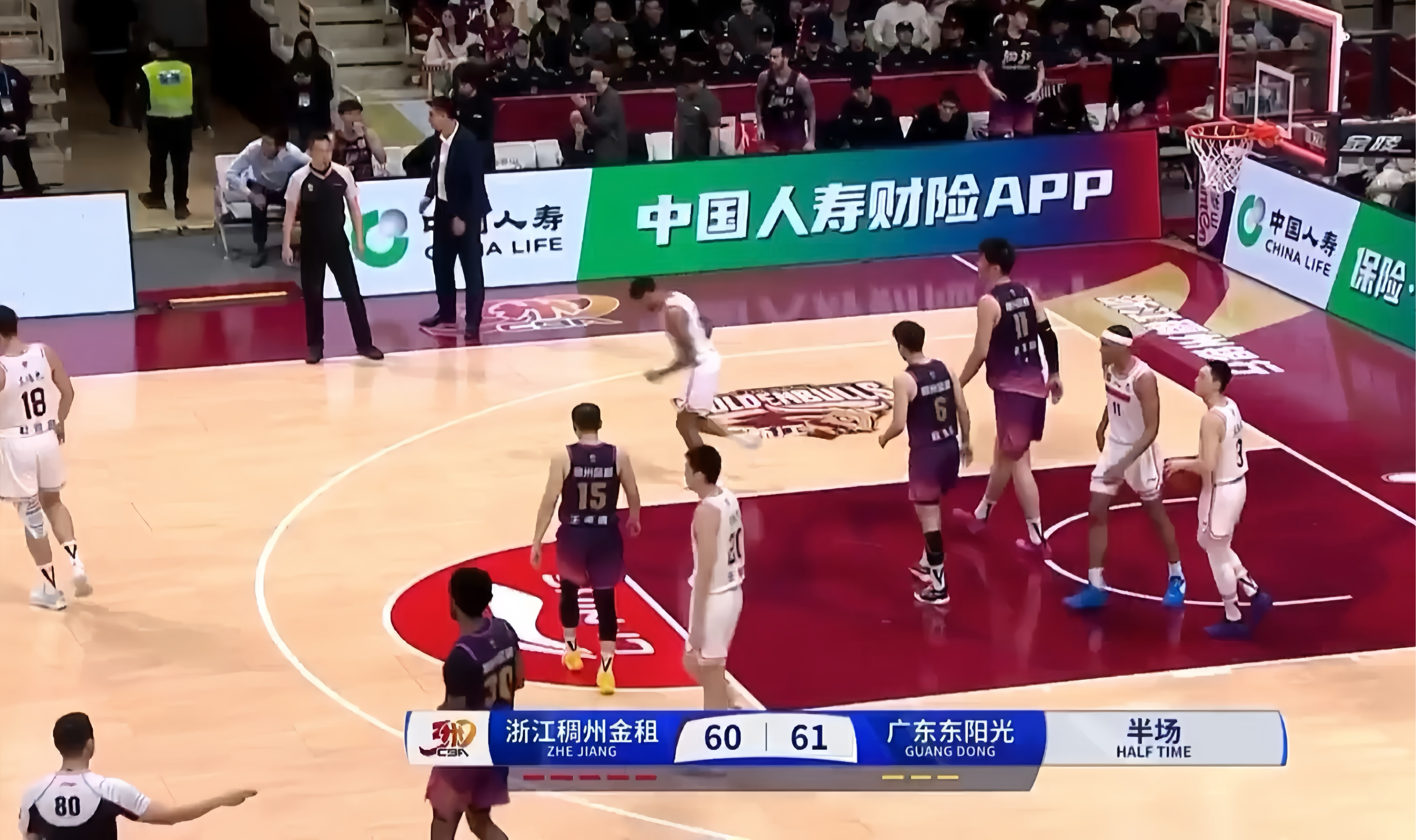 江苏队遭遇浙江男篮逆转,遗憾失利 江苏队遭遇浙江男篮逆转,遗憾失利