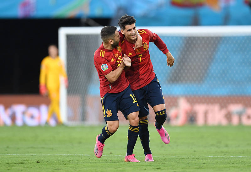 斯洛伐克队展现团队实力,锁定淘汰赛资格 斯洛伐克队展现团队实力,锁定淘汰赛资格