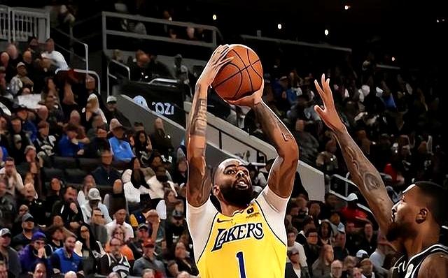 篮网逆转独行侠,厄文表现出色 篮网逆转独行侠,厄文表现出色