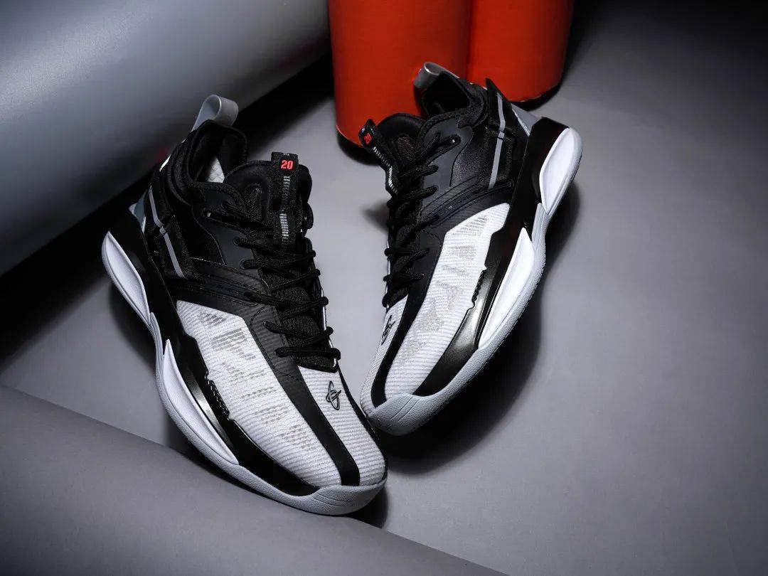 猛龙险胜公牛,戈登-海沃德砍分支撑 猛龙险胜公牛,戈登-海沃德砍分支撑