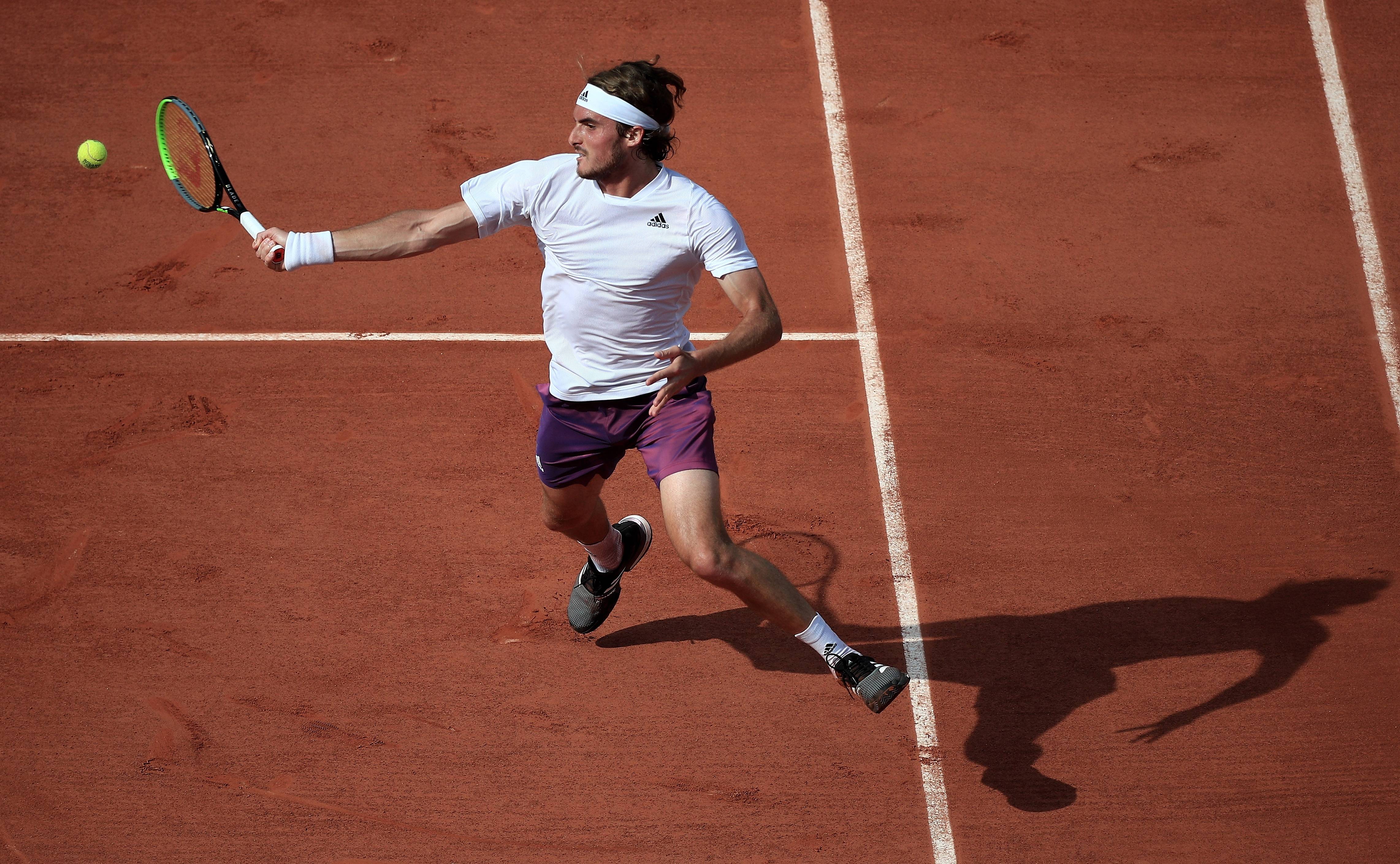 九游游戏-法国网球队鏖战欧洲网球队，西西帕斯高光表现