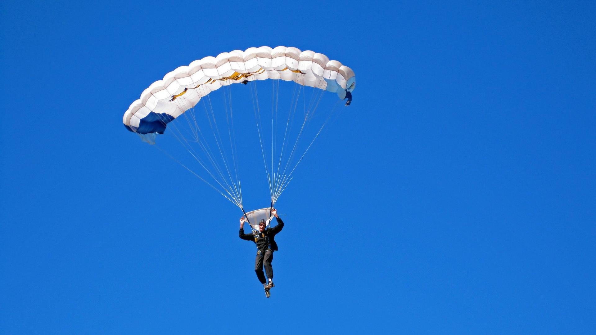 当质疑成为助燃剂，拉文如何从高薪配角蜕变为撕裂之城的致命关键先生